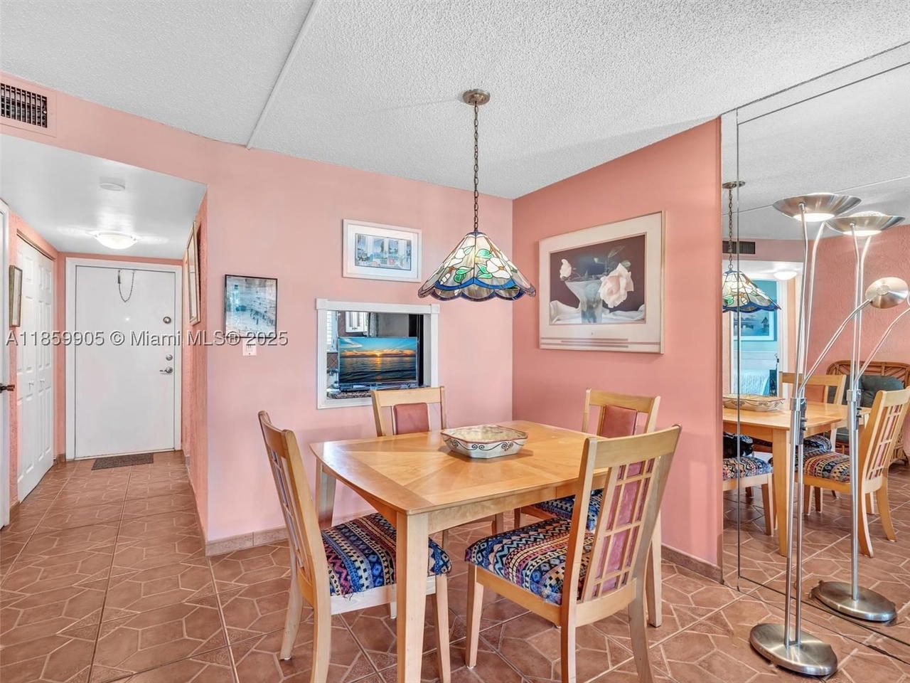 Real estate property located at 8020 Sunrise Lakes Dr #110, Broward, Sunrise Lakes 25 Condo, Sunrise, FL