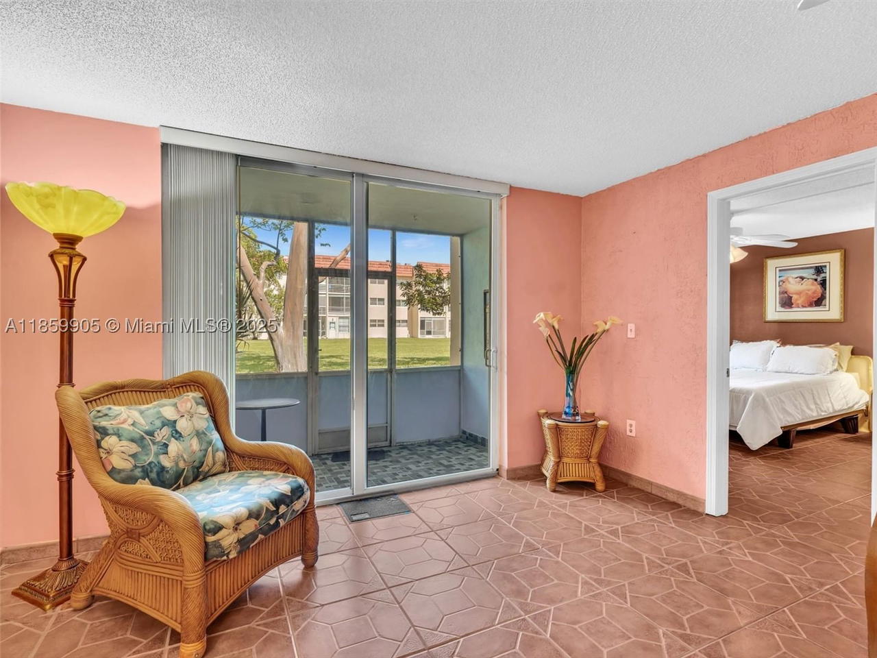 Real estate property located at 8020 Sunrise Lakes Dr #110, Broward, Sunrise Lakes 25 Condo, Sunrise, FL