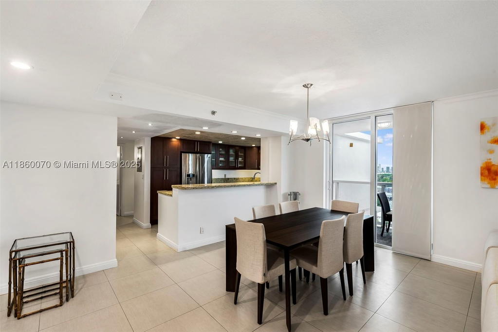 Real estate property located at 2401 Collins Ave #1808, Miami-dade, The Riviera Condo, Miami Beach, FL