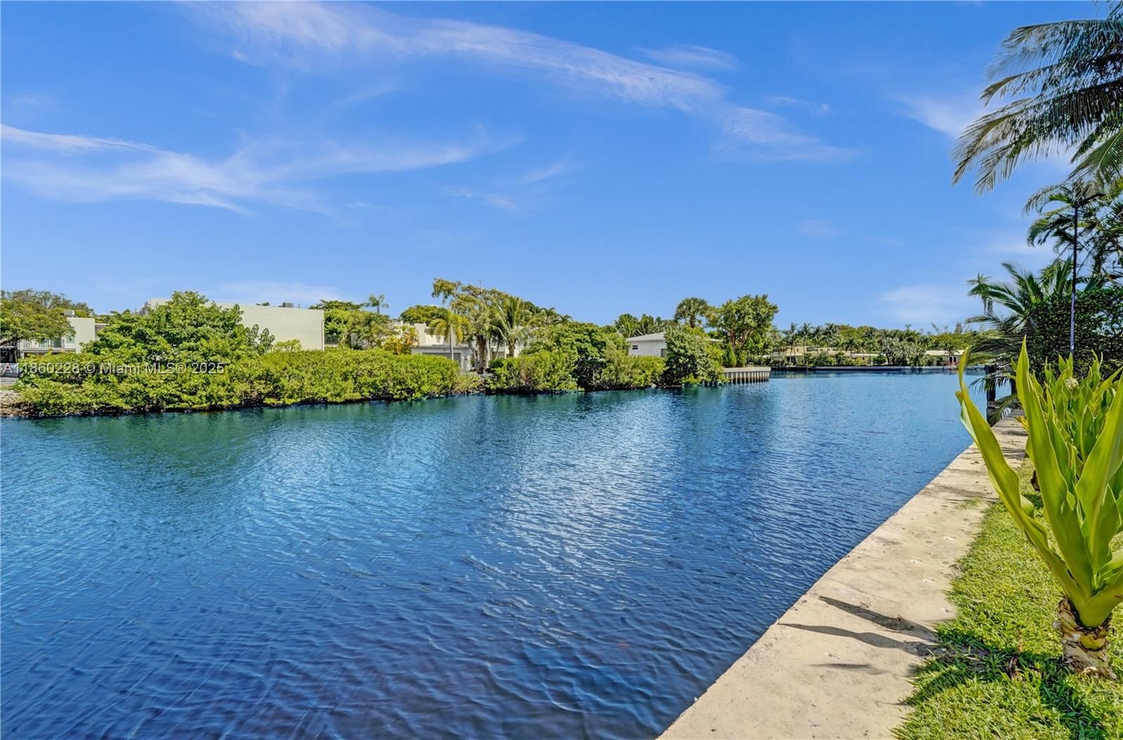 Real estate property located at 801 18th Ct #209, Broward, Camelot Shores Condo, Fort Lauderdale, FL