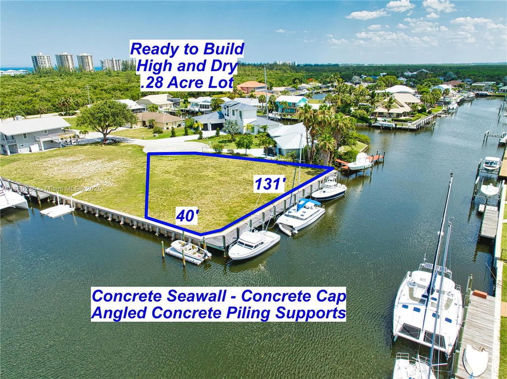 Real estate property located at 16 Crown Ct, St Lucie, Queen's Cove Unit 1, Fort Pierce, FL