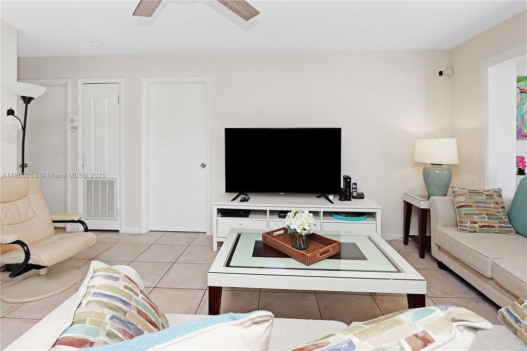 Real estate property located at 2109 2nd Avenue, Broward, Tropical Palms, Wilton Manors, FL