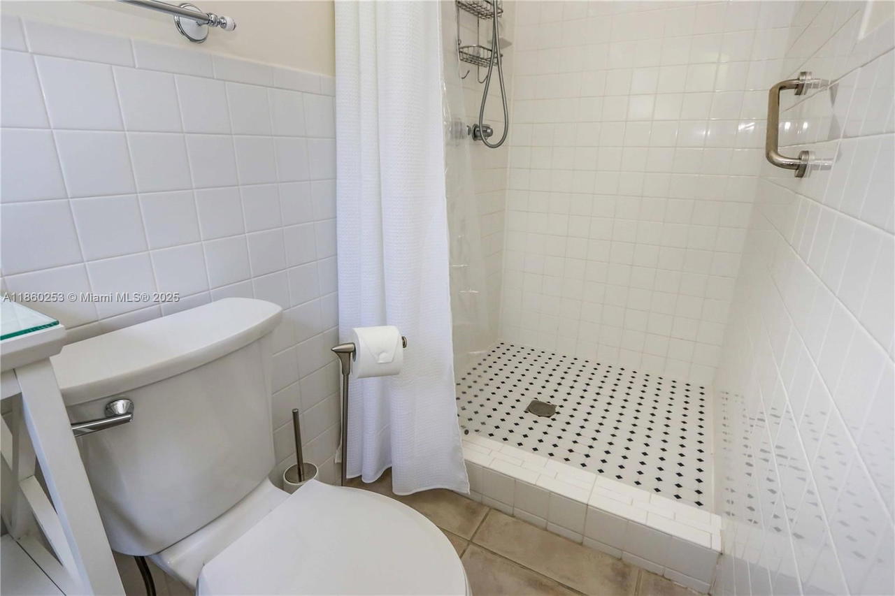 Real estate property located at 2109 2nd Avenue, Broward, Tropical Palms, Wilton Manors, FL