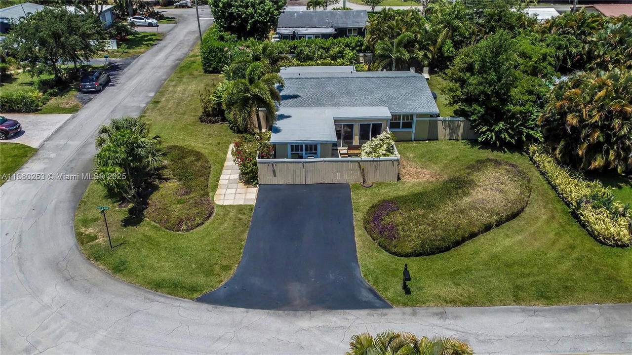 Real estate property located at 2109 2nd Avenue, Broward, Tropical Palms, Wilton Manors, FL