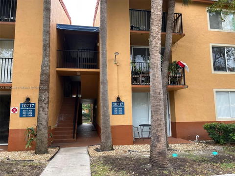 Real estate property located at 10717 Cleary Blvd #206, Broward, Lakes Of Jacaranda Condo, Plantation, FL