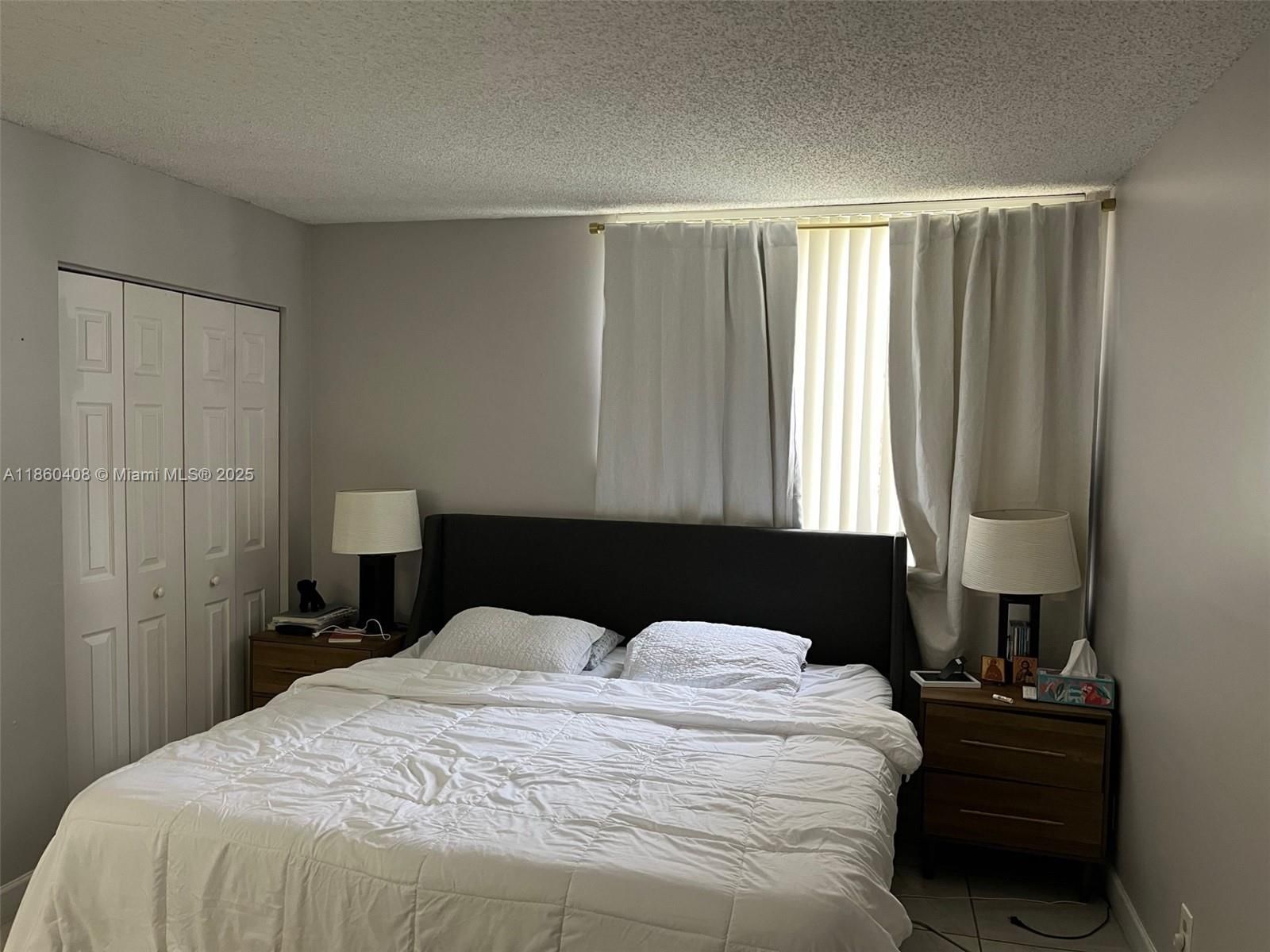 Real estate property located at 10717 Cleary Blvd #206, Broward, Lakes Of Jacaranda Condo, Plantation, FL