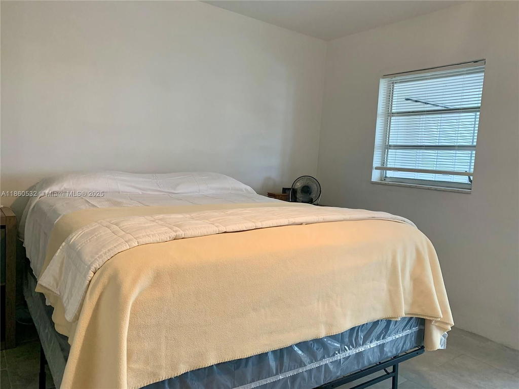 Real estate property located at 175 203rd Ter #6, Miami-dade, Ro-mont South Condo B, Miami Gardens, FL