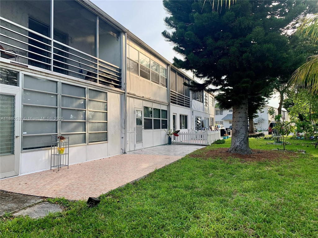 Real estate property located at 175 203rd Ter #6, Miami-dade, Ro-mont South Condo B, Miami Gardens, FL