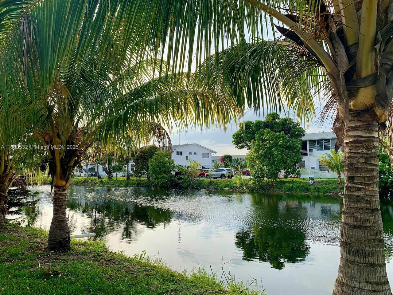 Real estate property located at 175 203rd Ter #6, Miami-dade, Ro-mont South Condo B, Miami Gardens, FL