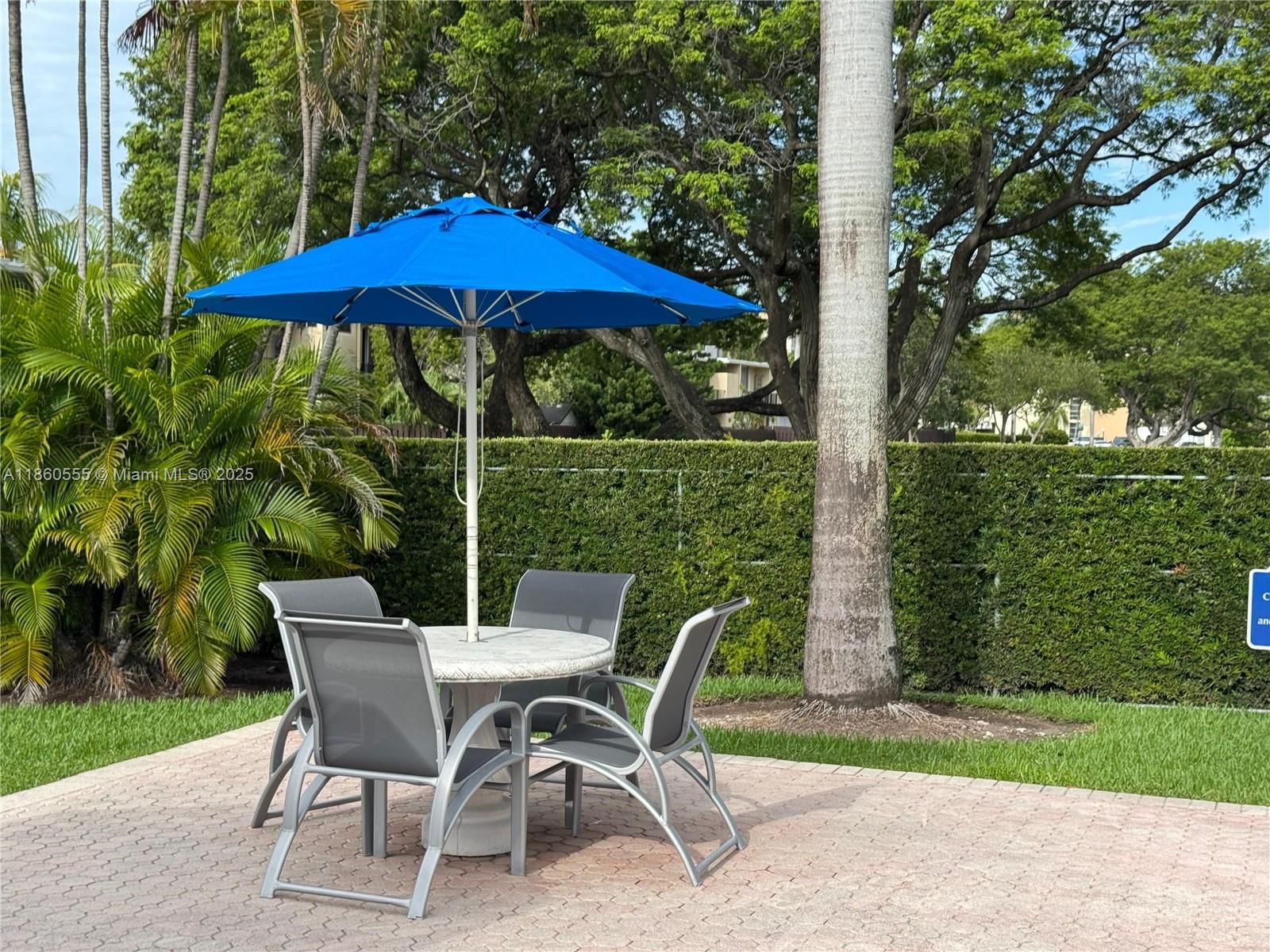 Real estate property located at 2318 7th St #34, Broward, Venetian Park I Condo, Hallandale Beach, FL