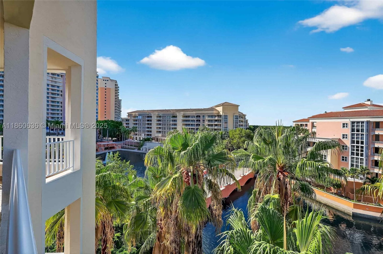 Real estate property located at 715 Crandon Blvd PH-5, Miami-dade, Resort Villa Two Condo, Key Biscayne, FL
