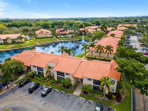 Real estate property located at 1257 46th Ave #1811, Broward, Royal Poinciana Condo, Pompano Beach, FL