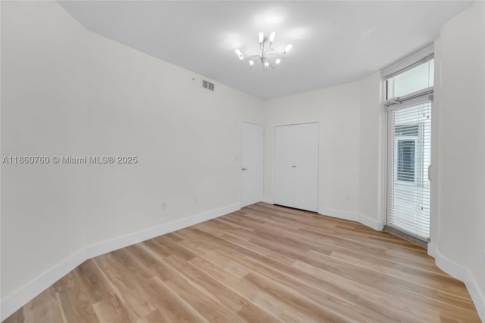 Real estate property located at 1 Century Ln #202, Miami-dade, The Vistas Condo, Miami Beach, FL