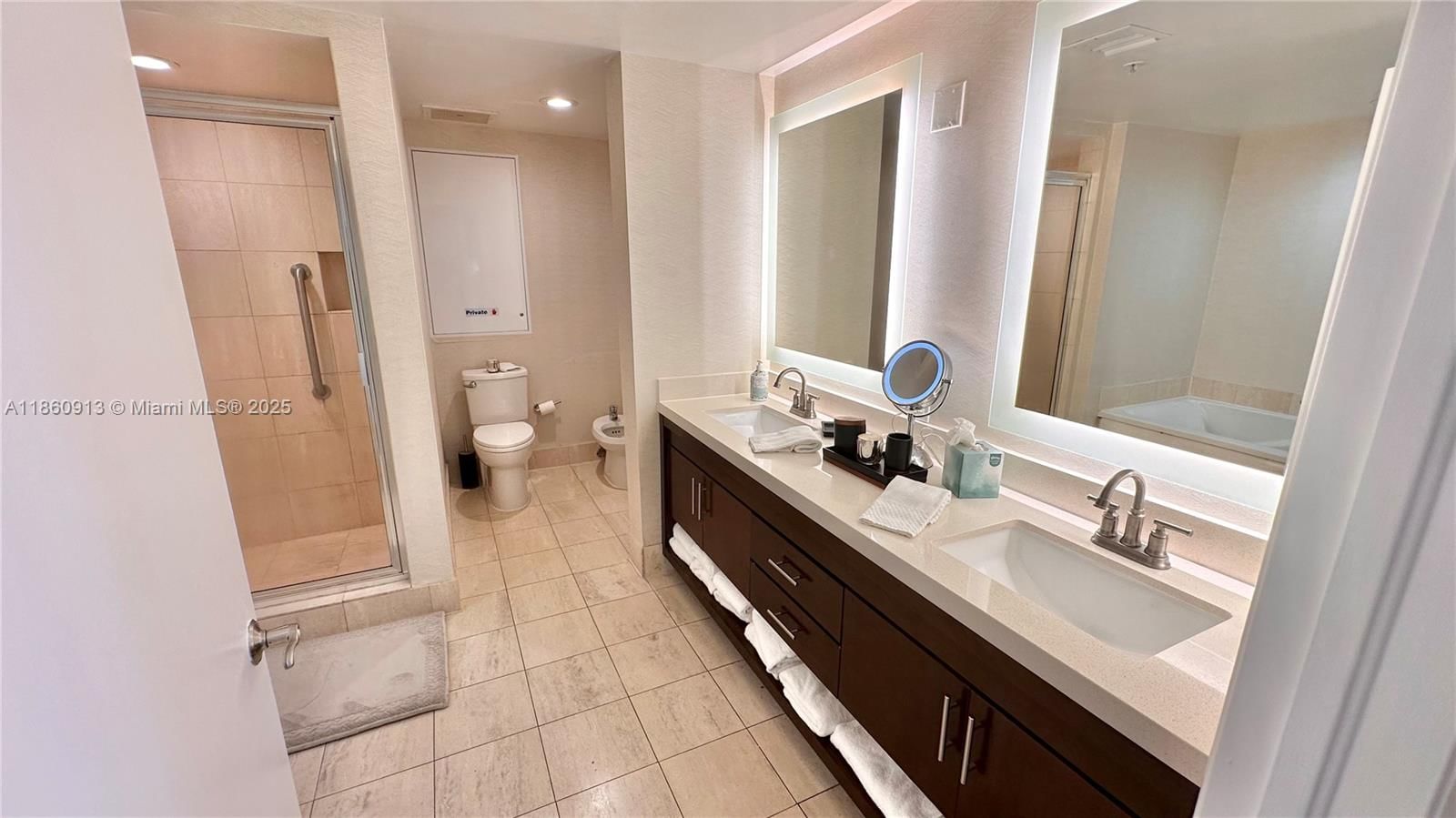 Real estate property located at , Miami-dade, Ocean Point Beach Club Co, Sunny Isles Beach, FL