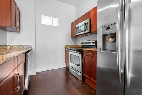 Real estate property located at 7275 90th Way #610, Miami-dade, Downtown Dadeland Condo N, Miami, FL