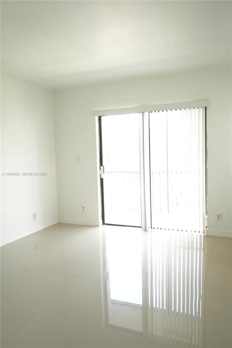 Real estate property located at 2800 University Dr #2A, Broward, University Village East I, Davie, FL