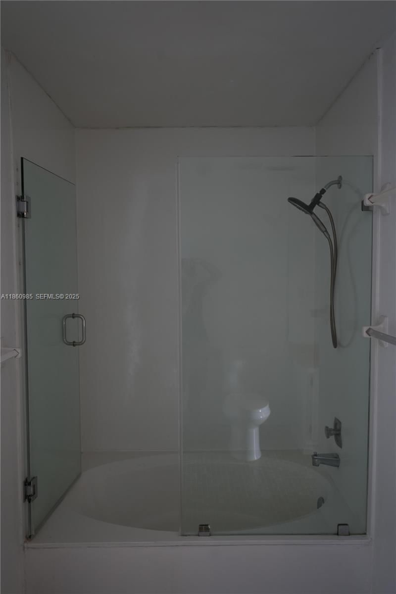 Real estate property located at 2800 University Dr #2A, Broward, University Village East I, Davie, FL