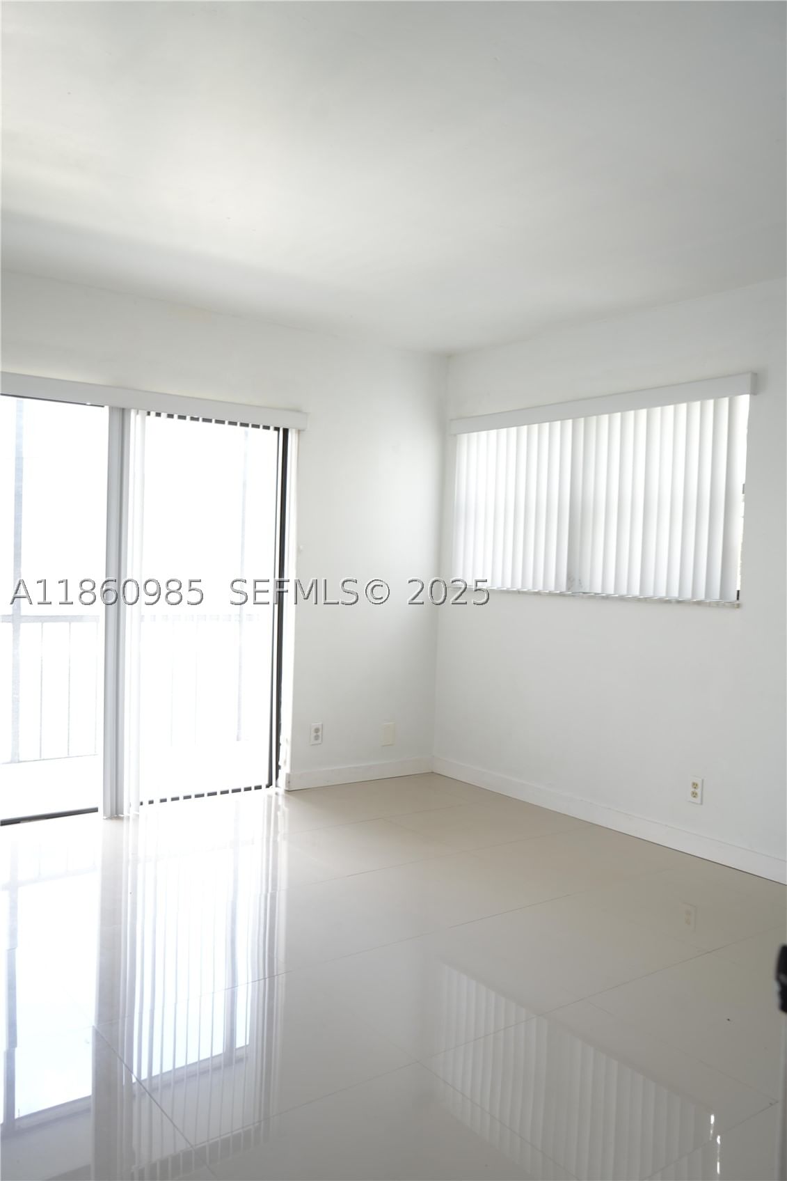 Real estate property located at 2800 University Dr #2A, Broward, University Village East I, Davie, FL