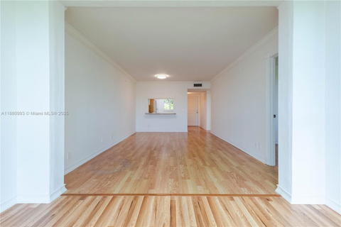 Real estate property located at 9420 Poinciana Pl #210, Broward, Poinciana 2 Of Pine Islan, Davie, FL