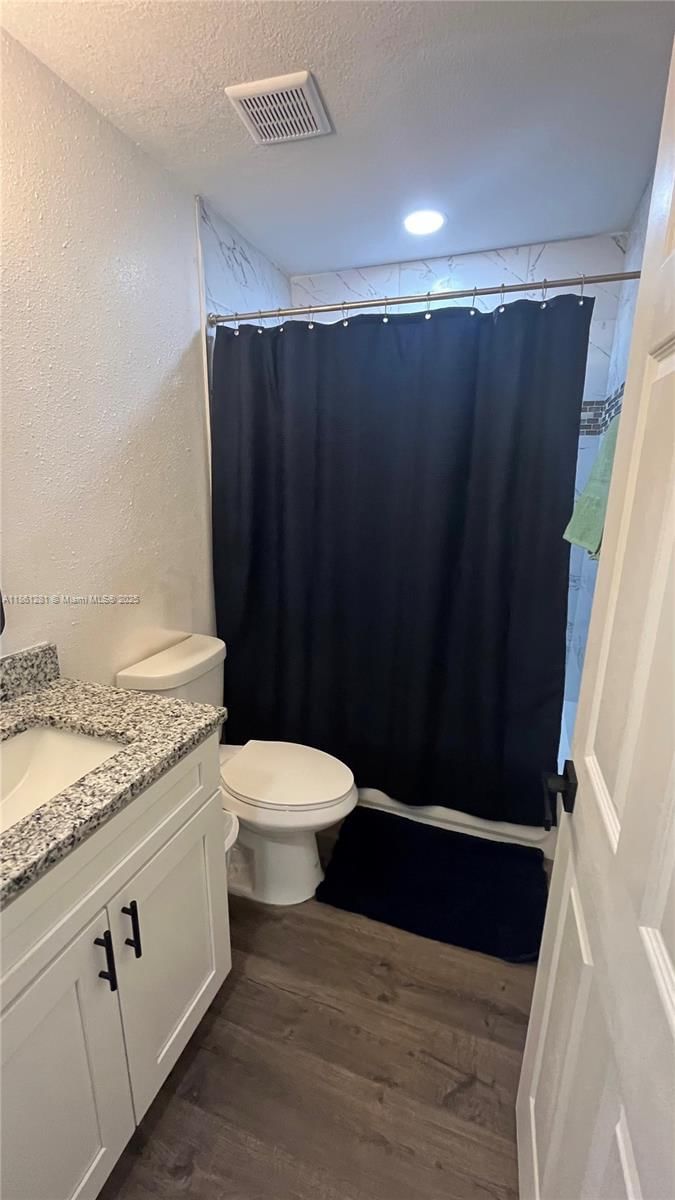 Real estate property located at 350 206th Ter, Miami-dade, Andover, Miami Gardens, FL