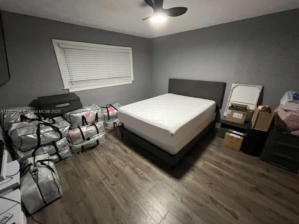 Real estate property located at 350 206th Ter, Miami-dade, Andover, Miami Gardens, FL