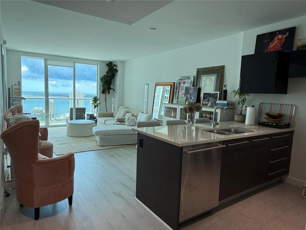 Real estate property located at 500 Brickell Ave #3100, Miami-dade, 500 Brickell East Condo, Miami, FL