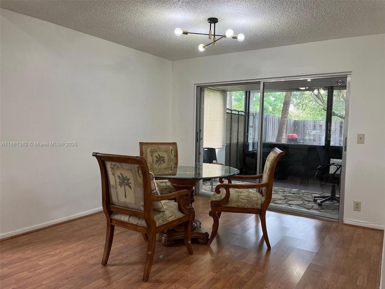Real estate property located at 640 Woodgate Ln A, Broward, Woodgate Condominium 14, Sunrise, FL