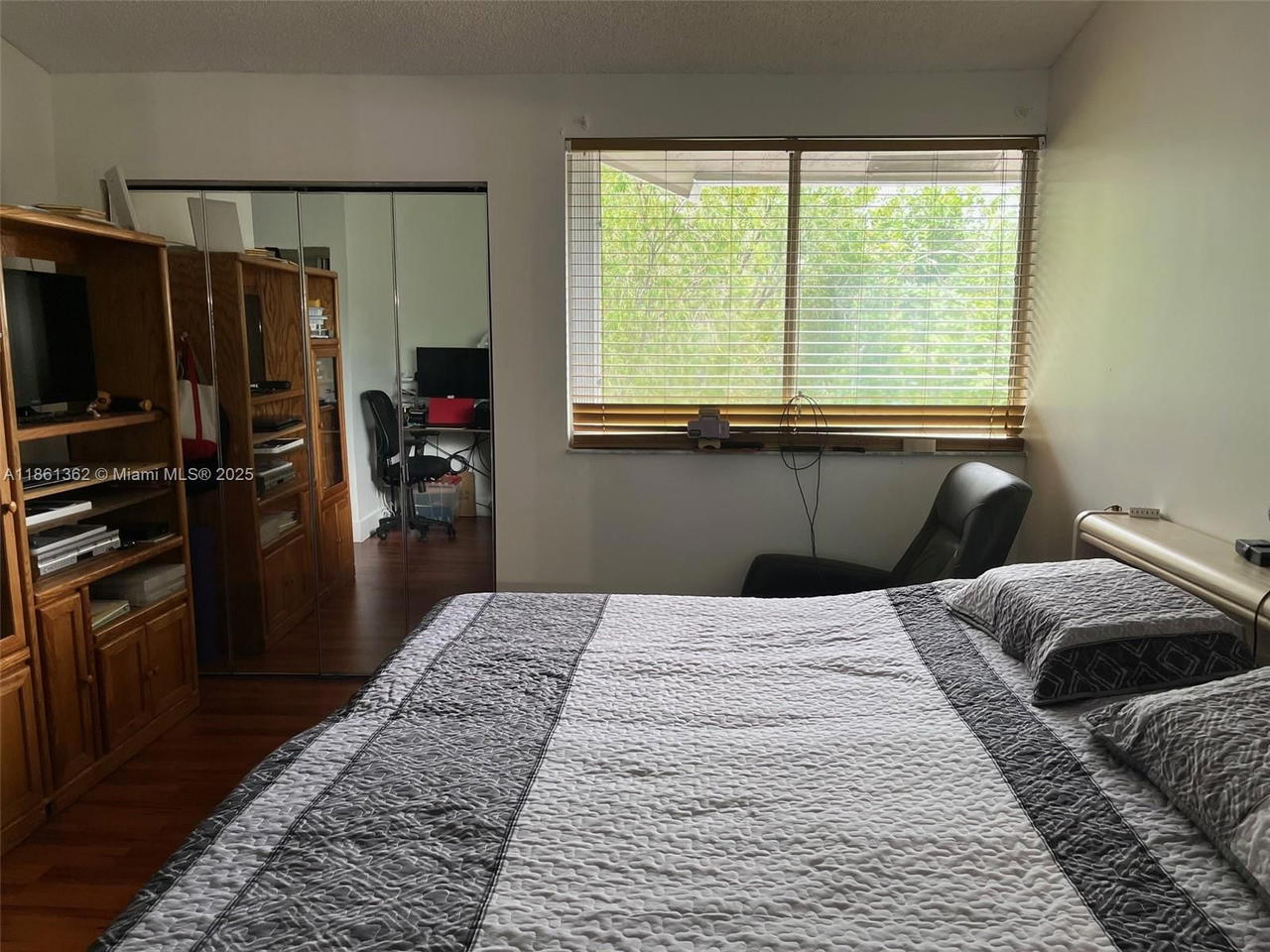 Real estate property located at 640 Woodgate Ln A, Broward, Woodgate Condominium 14, Sunrise, FL