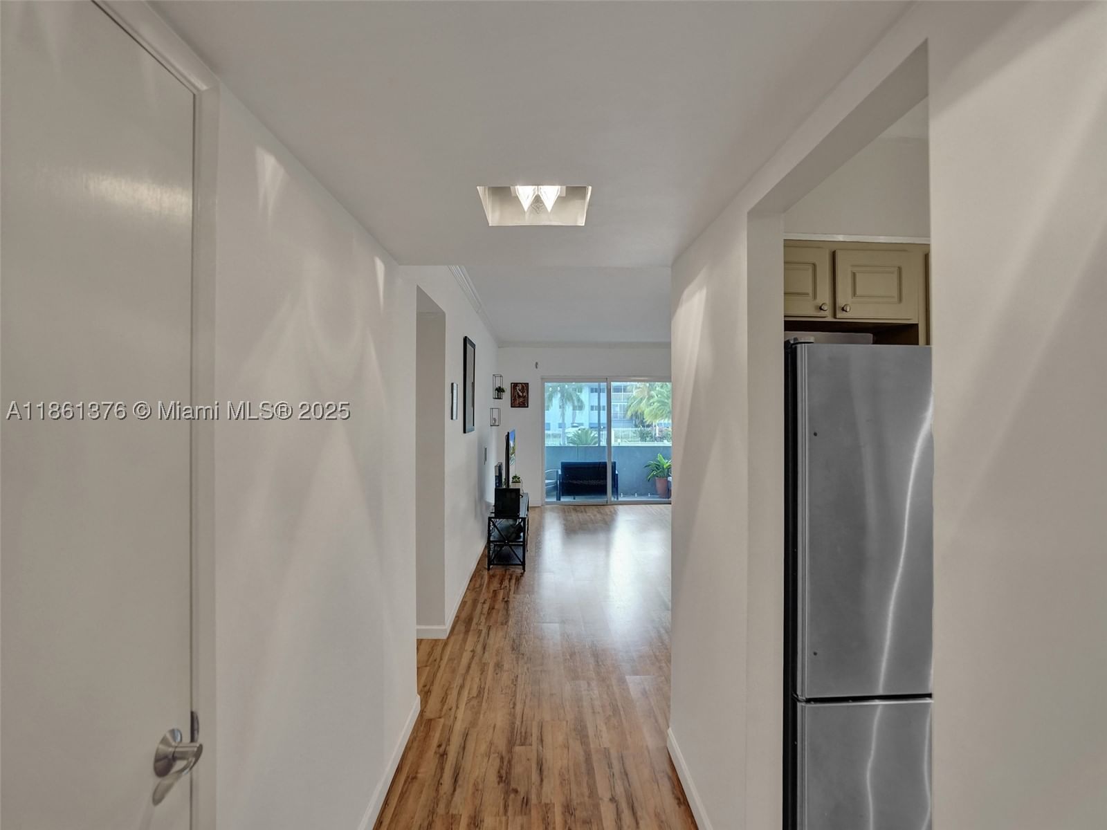 Real estate property located at 4900 WASHINGTON ST #203, Broward, Hillcrest Country Club Ap, Hollywood, FL