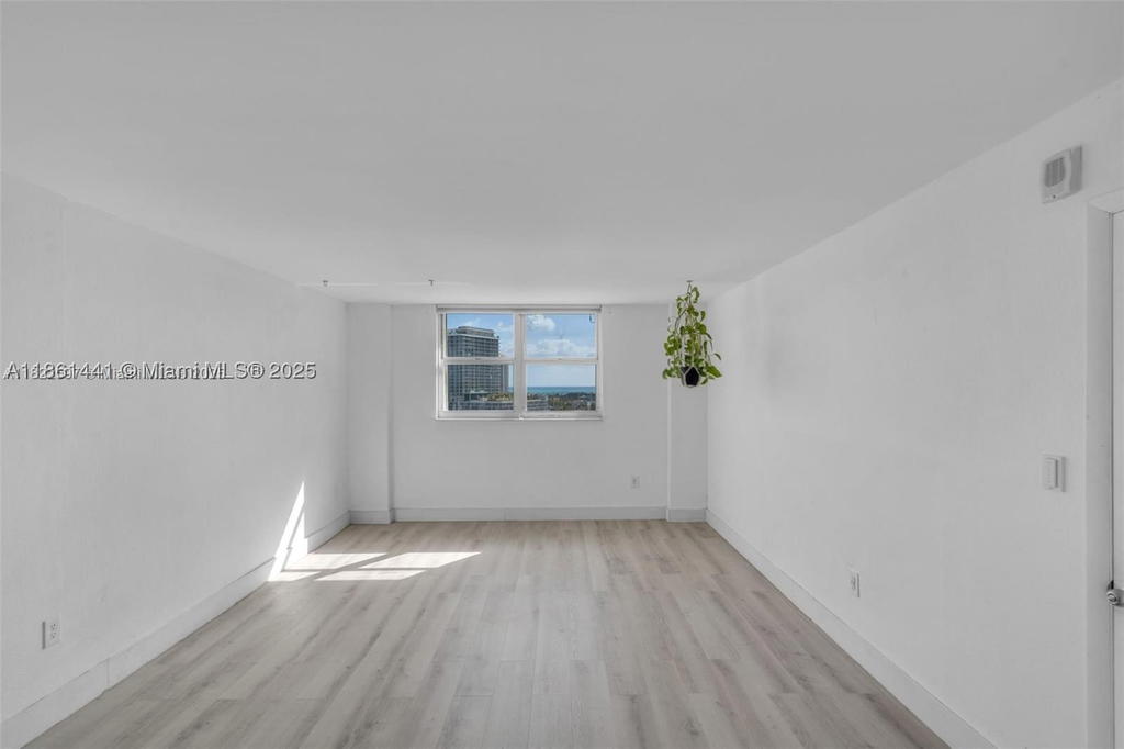 Real estate property located at 6900 Bay Dr #11F, Miami-dade, Stanton House Condo, Miami Beach, FL
