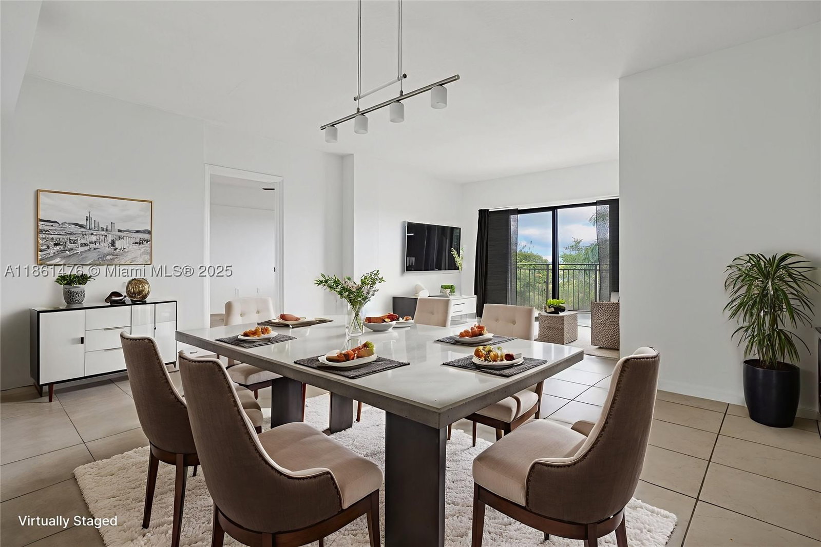 Real estate property located at 9340 Fontainebleau Blvd W505, Miami-dade, Keystone Courts Condo, Miami, FL