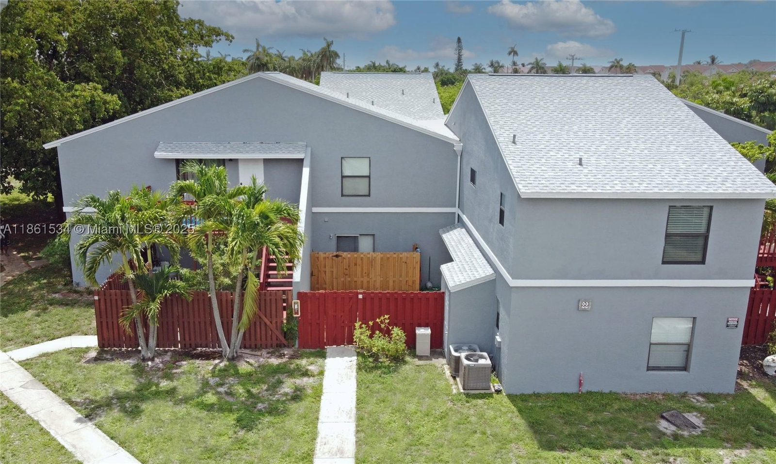 Real estate property located at 22 Crossings Cir E, Palm Beach, Crossings Of Boynton Beac, Boynton Beach, FL