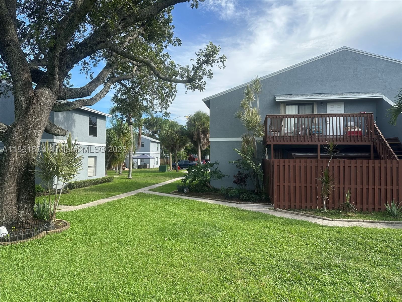 Real estate property located at 22 Crossings Cir E, Palm Beach, Crossings Of Boynton Beac, Boynton Beach, FL