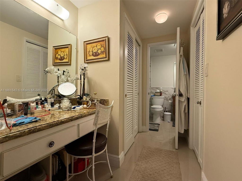 Real estate property located at 4350 Hillcrest Dr #112, Broward, Hillcrest East No 22 Cond, Hollywood, FL