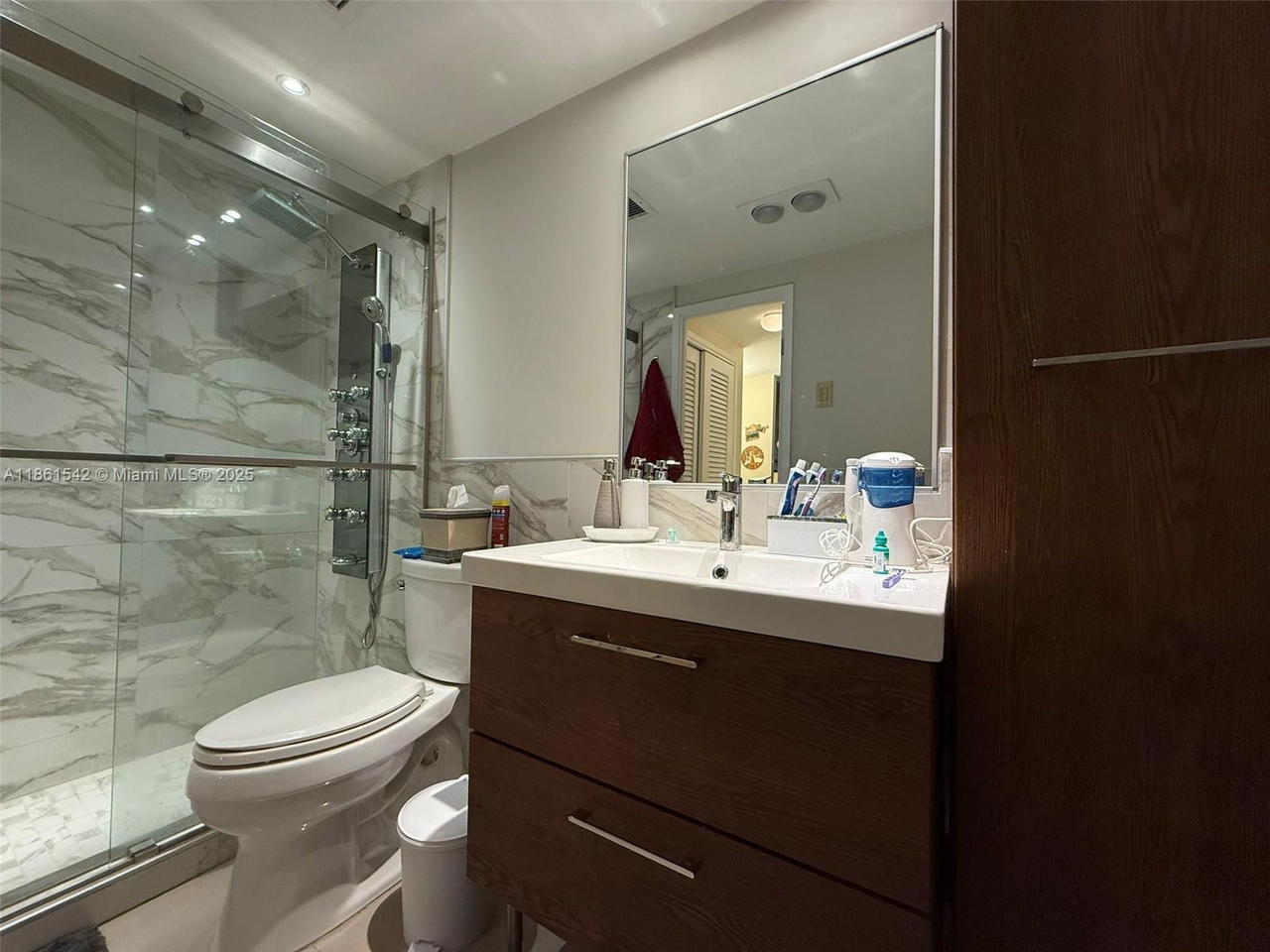 Real estate property located at 4350 Hillcrest Dr #112, Broward, Hillcrest East No 22 Cond, Hollywood, FL
