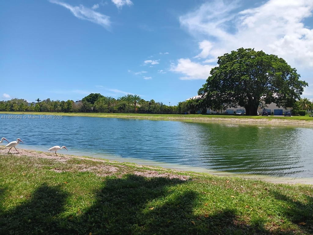 Real estate property located at 4350 Hillcrest Dr #112, Broward, Hillcrest East No 22 Cond, Hollywood, FL