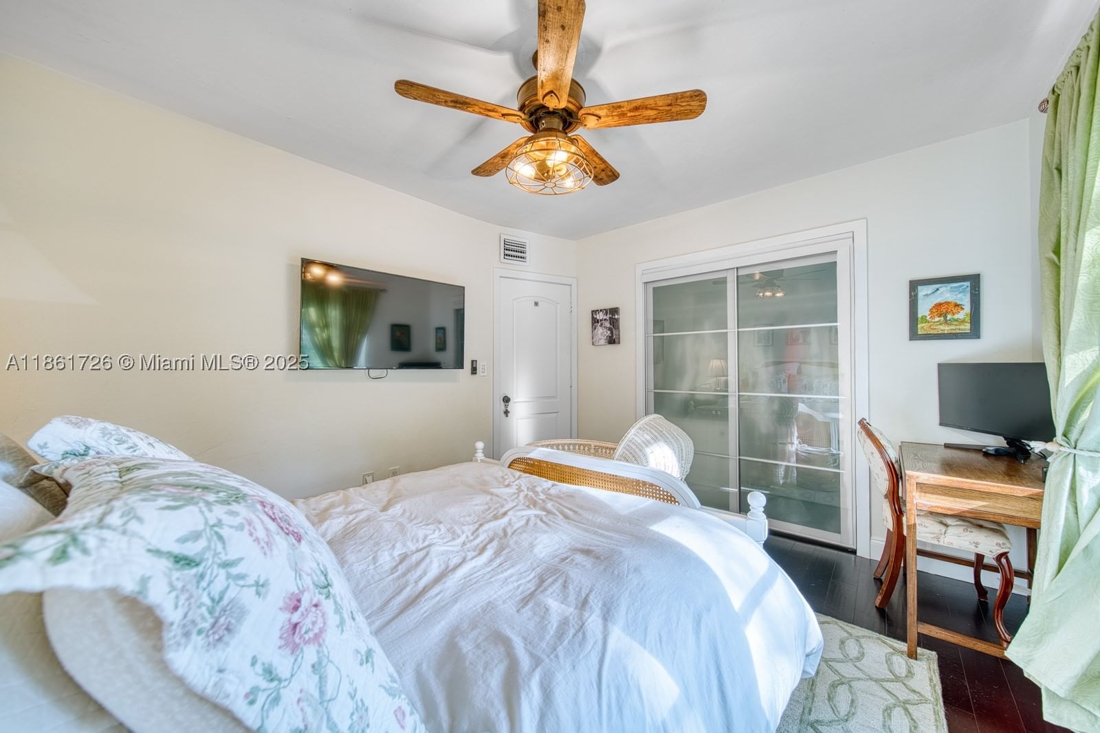 Real estate property located at 5640 78th St #124C, Miami-dade, Pathways Condo, Miami, FL