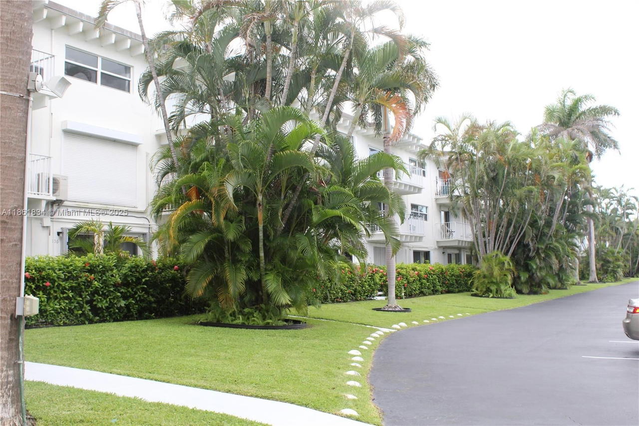 Real estate property located at 4001 Ocean Blvd #103, Palm Beach, Tropicana Gardens Inc, South Palm Beach, FL