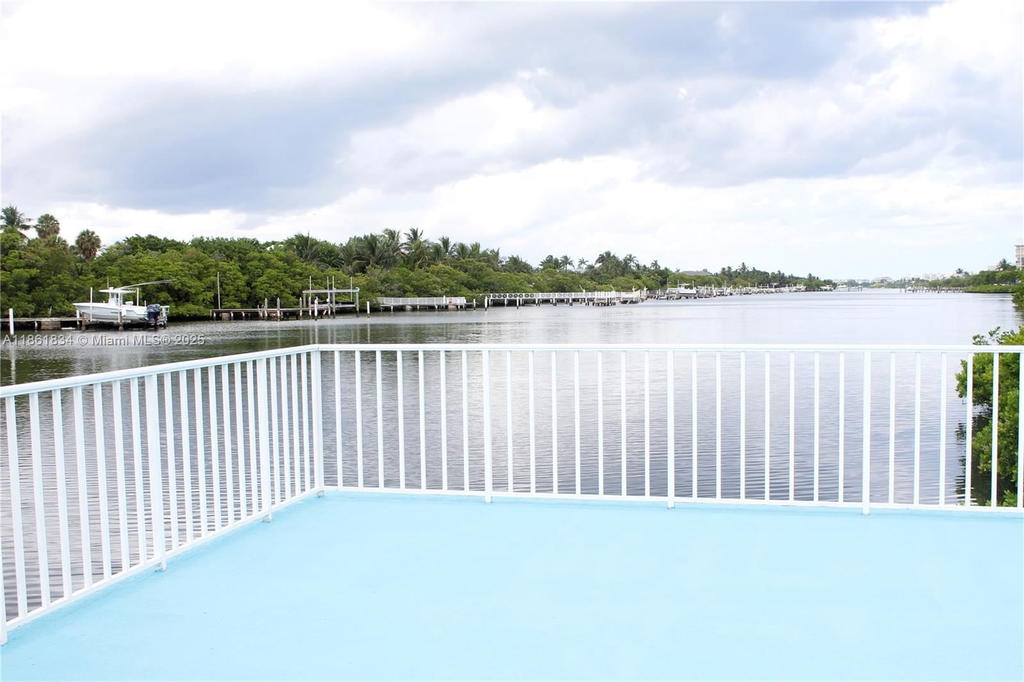 Real estate property located at 4001 Ocean Blvd #103, Palm Beach, Tropicana Gardens Inc, South Palm Beach, FL