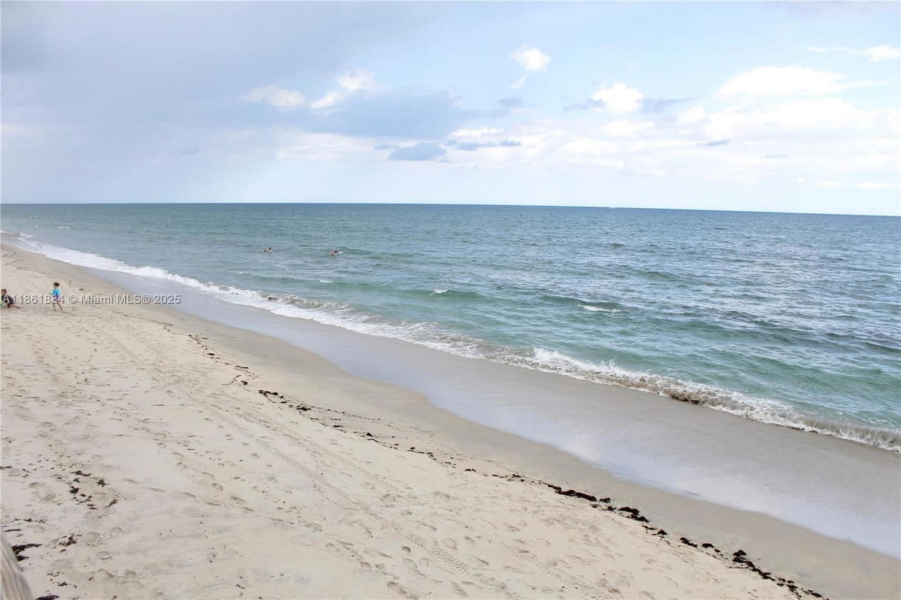 Real estate property located at 4001 Ocean Blvd #103, Palm Beach, Tropicana Gardens Inc, South Palm Beach, FL