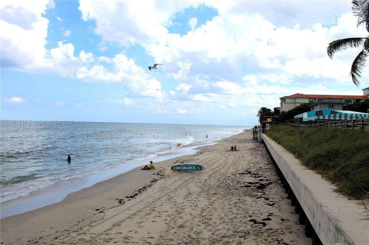 Real estate property located at 4001 Ocean Blvd #103, Palm Beach, Tropicana Gardens Inc, South Palm Beach, FL