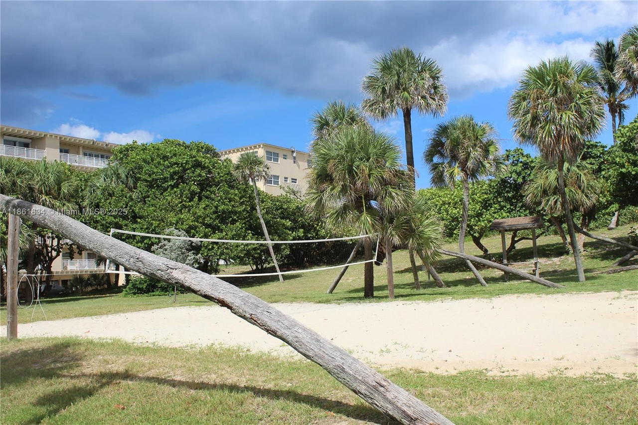 Real estate property located at 4001 Ocean Blvd #103, Palm Beach, Tropicana Gardens Inc, South Palm Beach, FL
