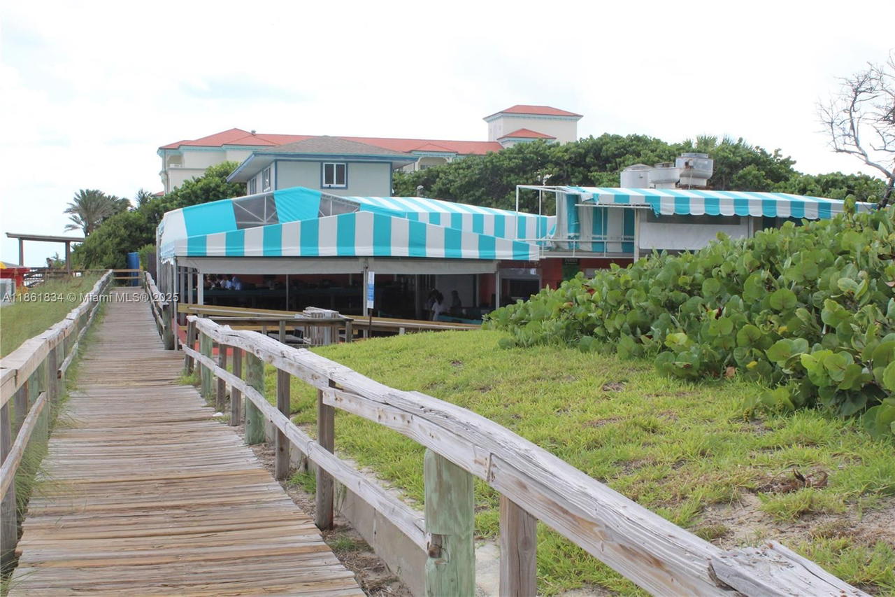 Real estate property located at 4001 Ocean Blvd #103, Palm Beach, Tropicana Gardens Inc, South Palm Beach, FL