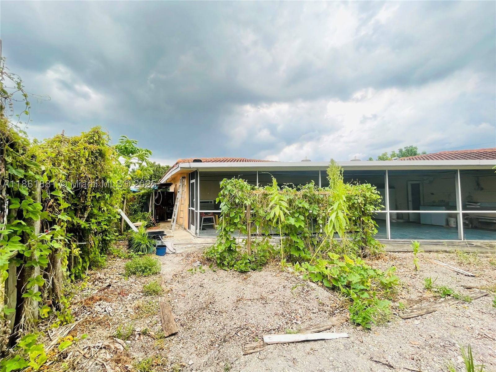 Real estate property located at 8203 73rd Ter, Broward, Sunflower First Add, Tamarac, FL