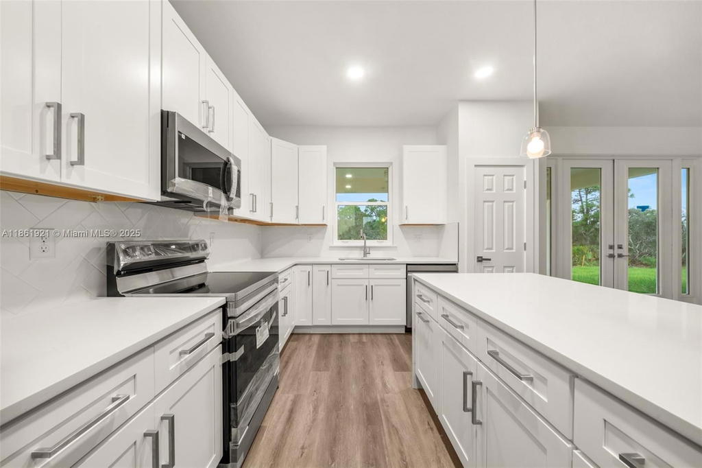 Real estate property located at 1457 Mitchell Drive, Highlands, Sebring Country Estate Sec, Sebring, FL