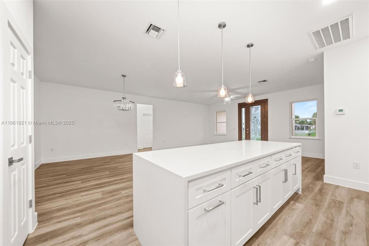 Real estate property located at 1457 Mitchell Drive, Highlands, Sebring Country Estate Sec, Sebring, FL