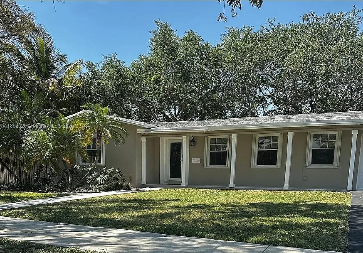 Real estate property located at 16022 98th Ave, Miami-dade, Palmetto Country Club Est, Miami, FL