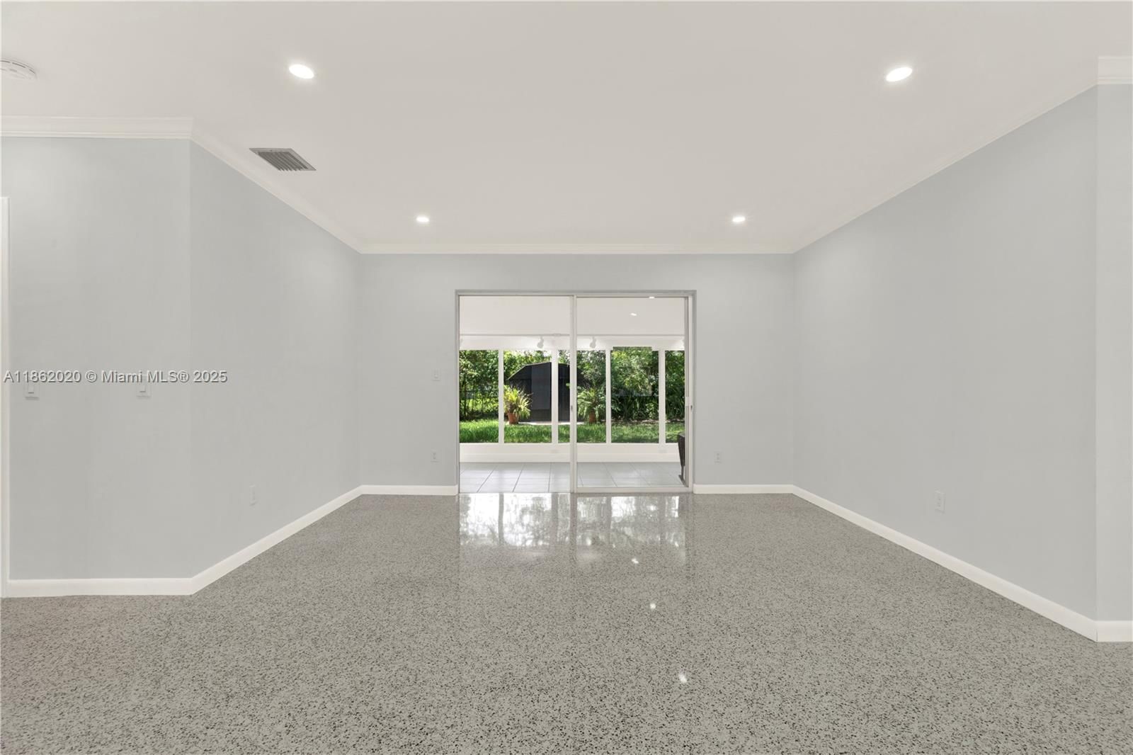 Real estate property located at 16022 98th Ave, Miami-dade, Palmetto Country Club Est, Miami, FL