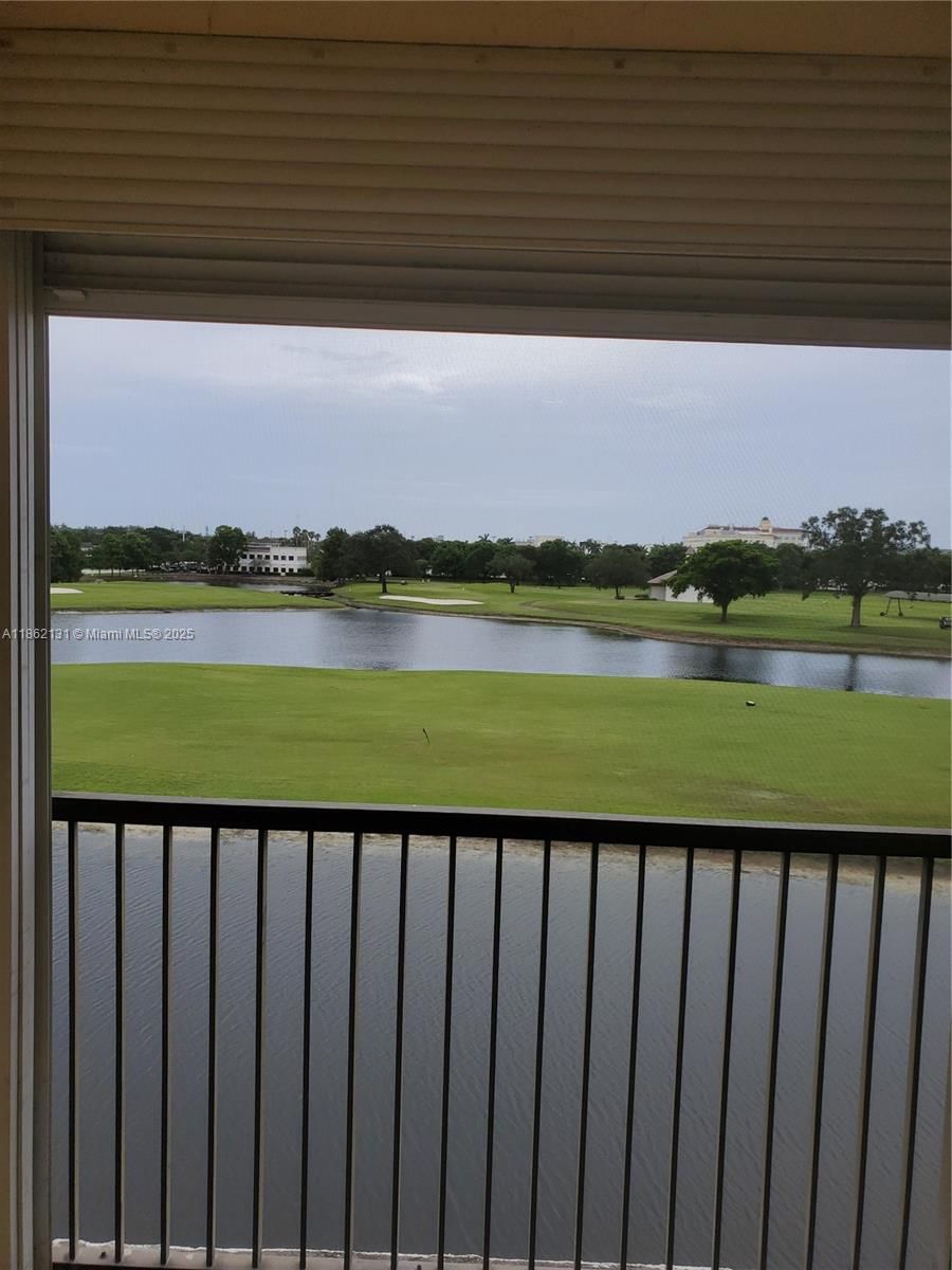 Real estate property located at 3100 Rolling Hills Cir #310, Broward, Rolling Hills Golf And Te, Davie, FL