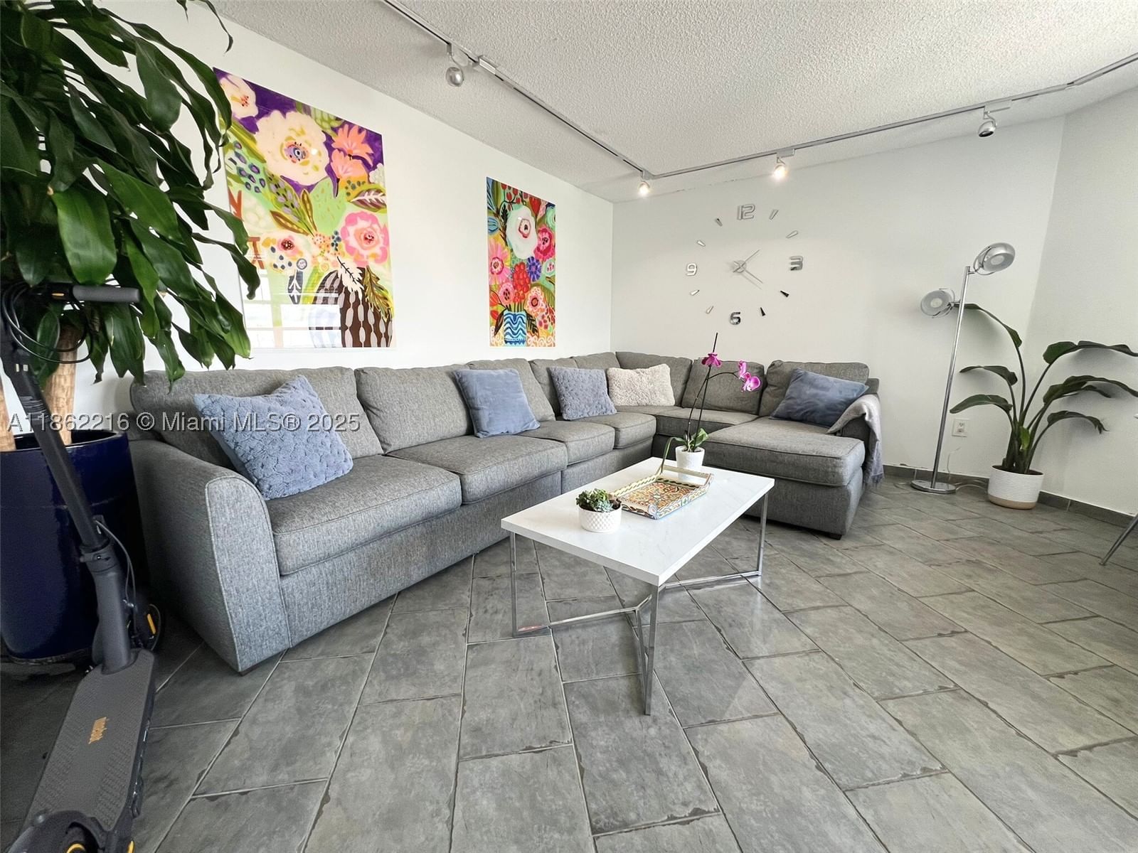 Real estate property located at 2750 183rd St #2707, Miami-dade, Commodore Plaza Condo, Aventura, FL